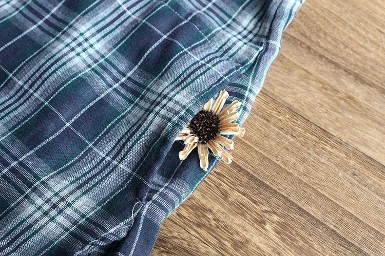 

7312 New Autumn Women Long Plaid Shirt Mori Girl Literary Loose Long Sleeve Turndown Collar Cotton yarn Casual Plaid Shirts