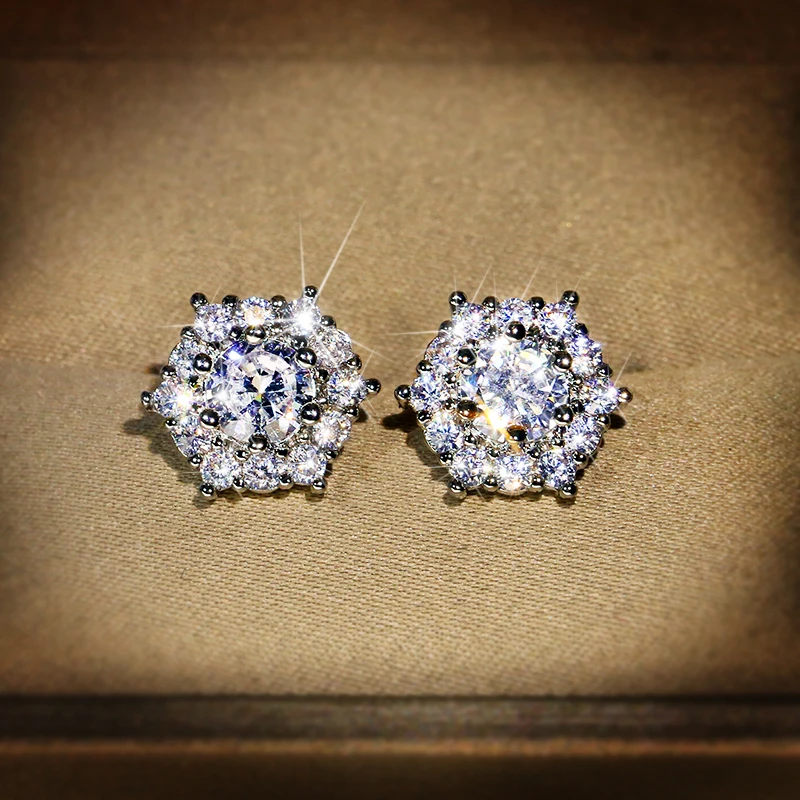 Женские серьги-гвоздики из серебра с фианитом | Украшения и аксессуары