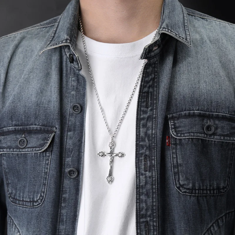 

S925 SILVER CROSS EUROPEAN AND AMERICAN PUNK NECKLACE RETRO FASHION HIP-HOP COUPLE NECKLACE