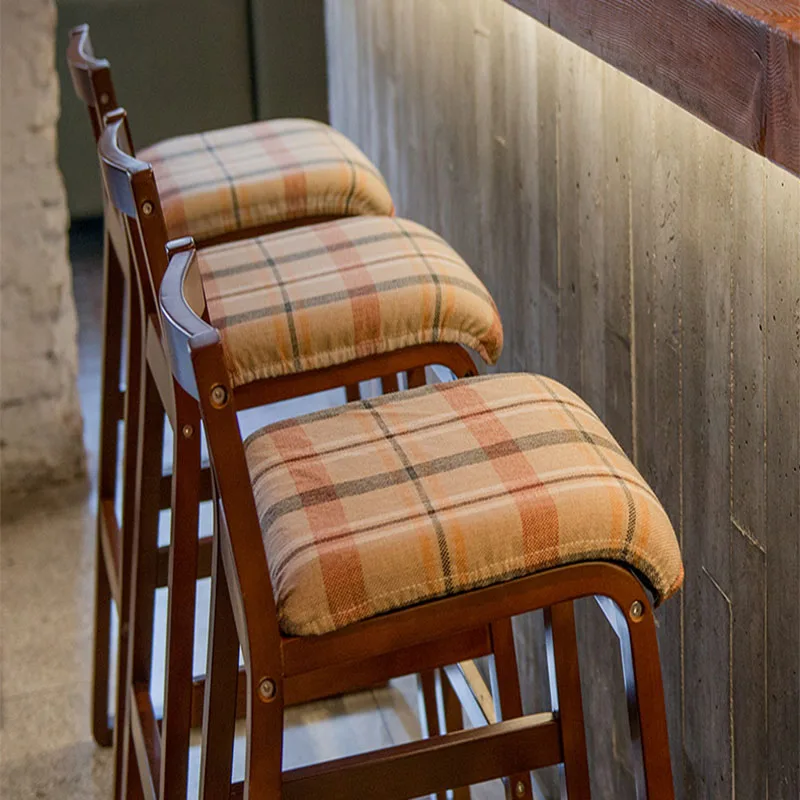 Барные стулья в стиле ретро из цельного дерева креативные высокие скамейки