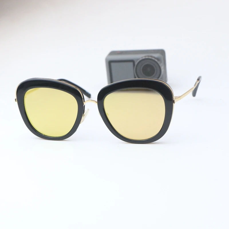 

Black Large Frame Golden Yellow Reflective Lenses Men's Fashion Sunglasses Women's Glasses with Metal Temples