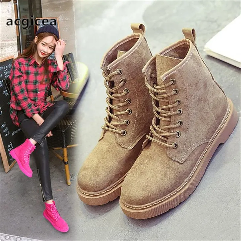 Зимние ботинки на плоской подошве с круглым носком водонепроницаемые