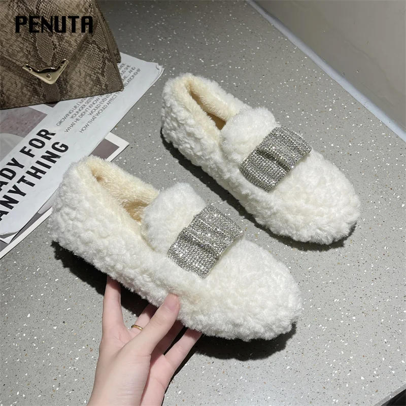

2021 New Fashion Winter Women Flats Round Toe Rhinestone Decoration Ladies White Shoes Plush Fur Insole Warm Women Loafers F006P