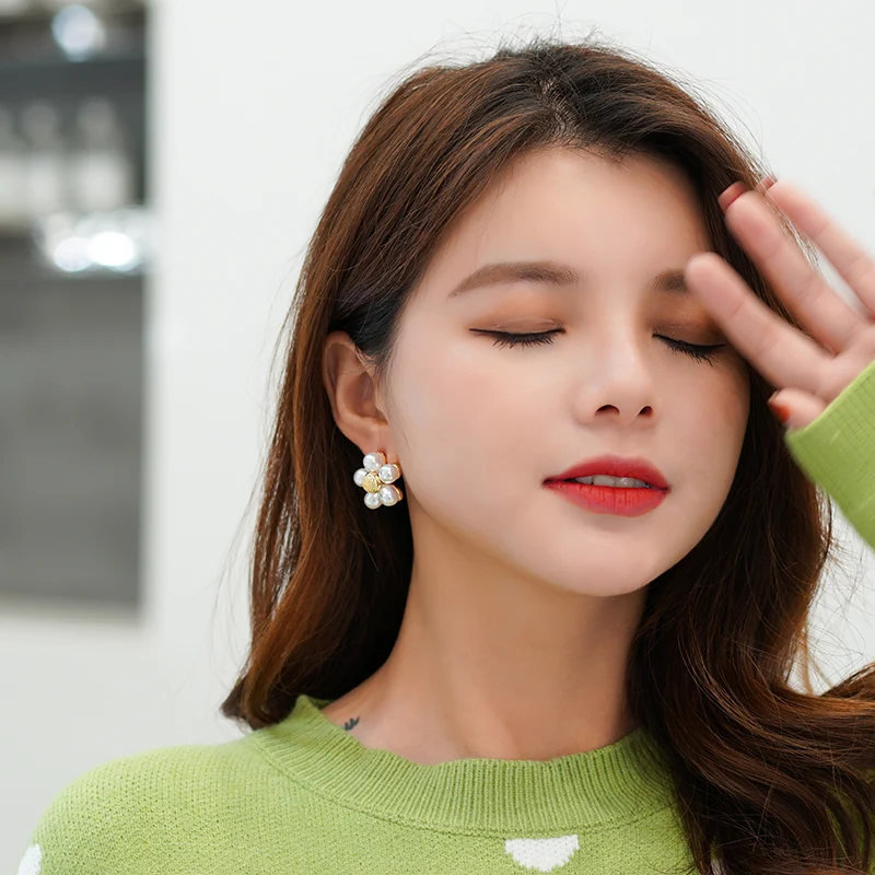 Женские серьги гвоздики Xinwei модные в стиле барокко с жемчужинами и цветами