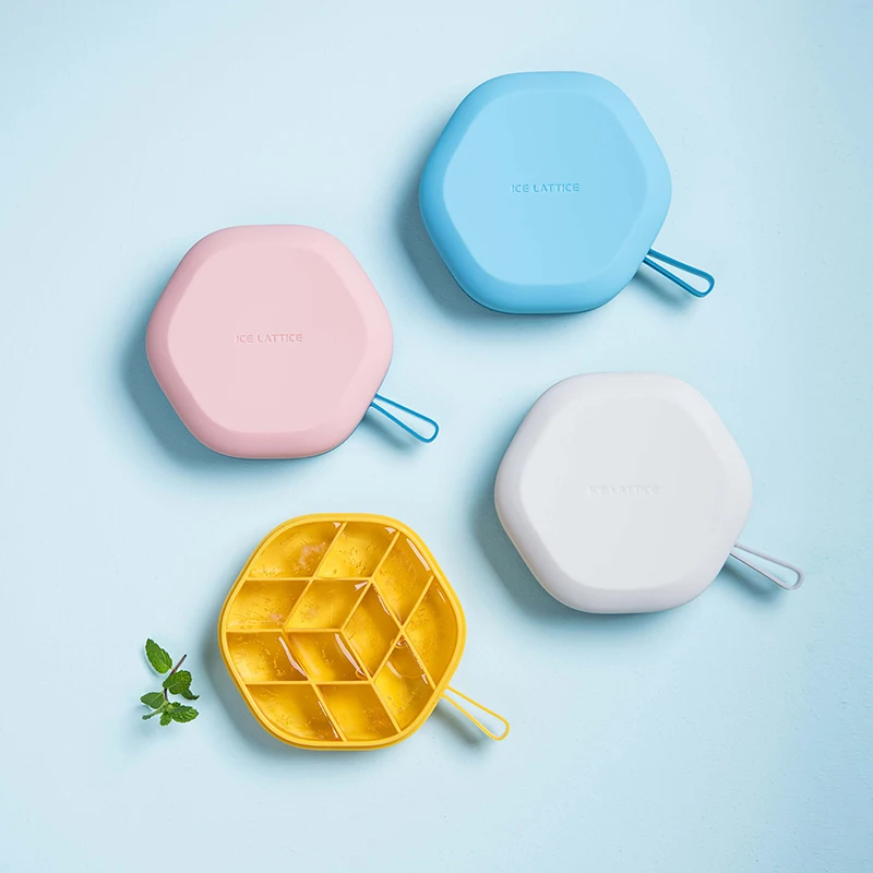 

Ice lattice mold silica gel creative frozen ice mold refrigerator household ice box cover complementary food ice mold