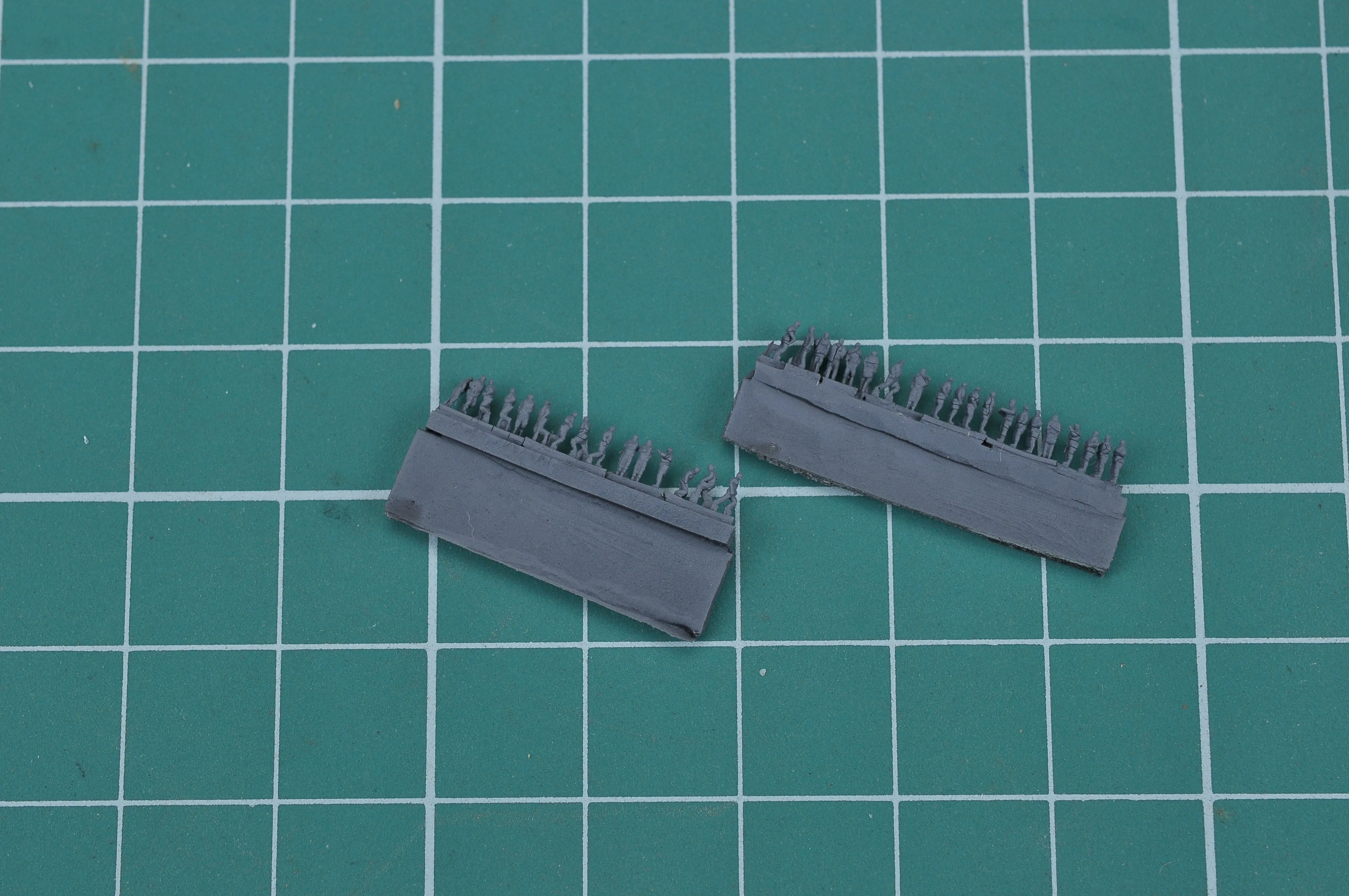 

1/700 WWII Resin Sailor Suitable For Battleship Boat 1 Set (2 Styles,total 4 Strips) Model Kits Drop Shipping