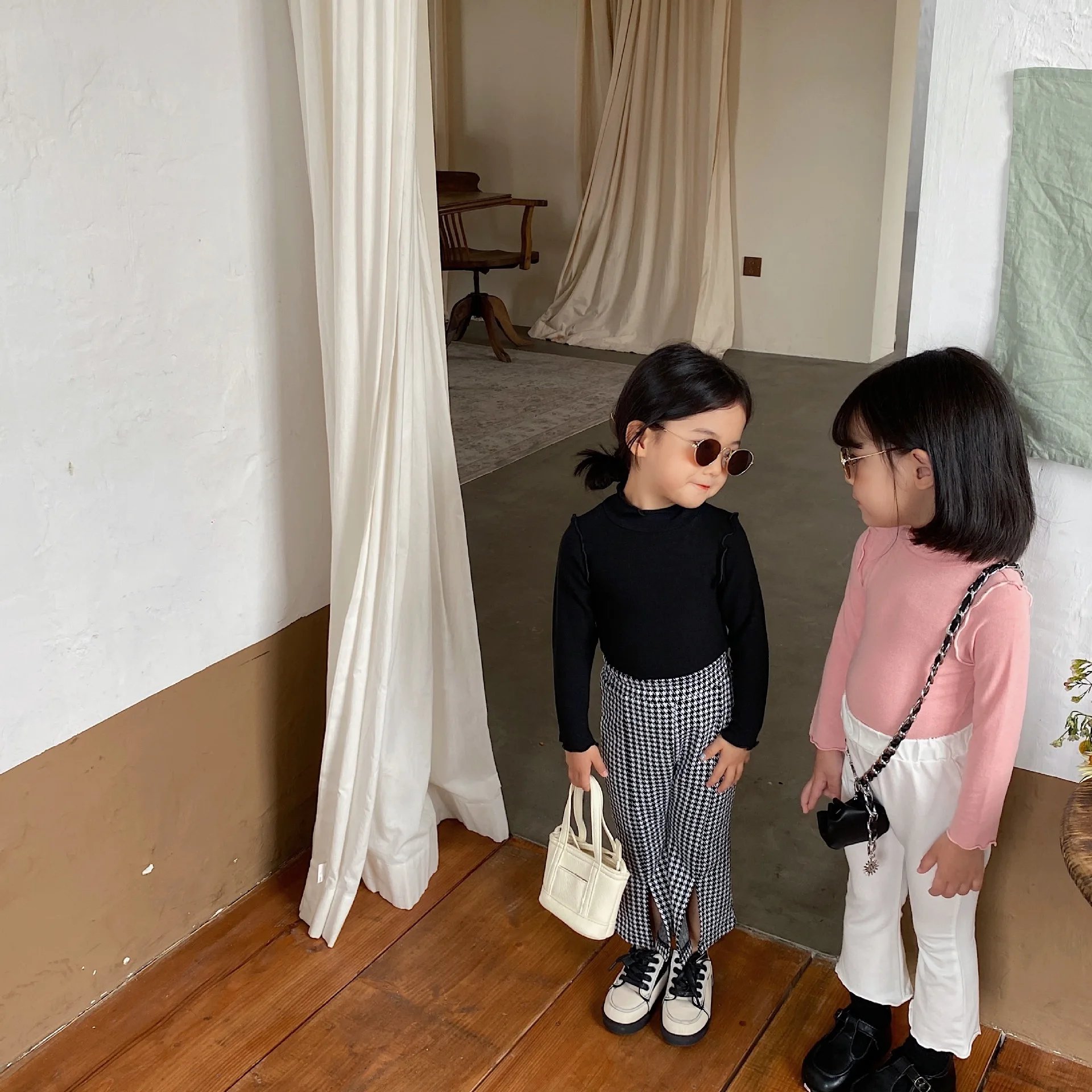 

Girls Fashion Grid Knitted Elastic Fabrics Flared Trousers 2021 Autumn New Children Pants