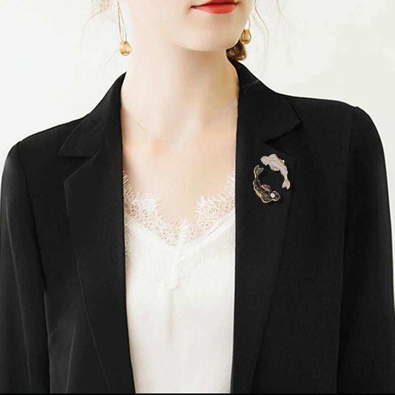 2 шт. Инь-Янь брошь с рыбой значки эмалированная булавка черный белый розовый карп