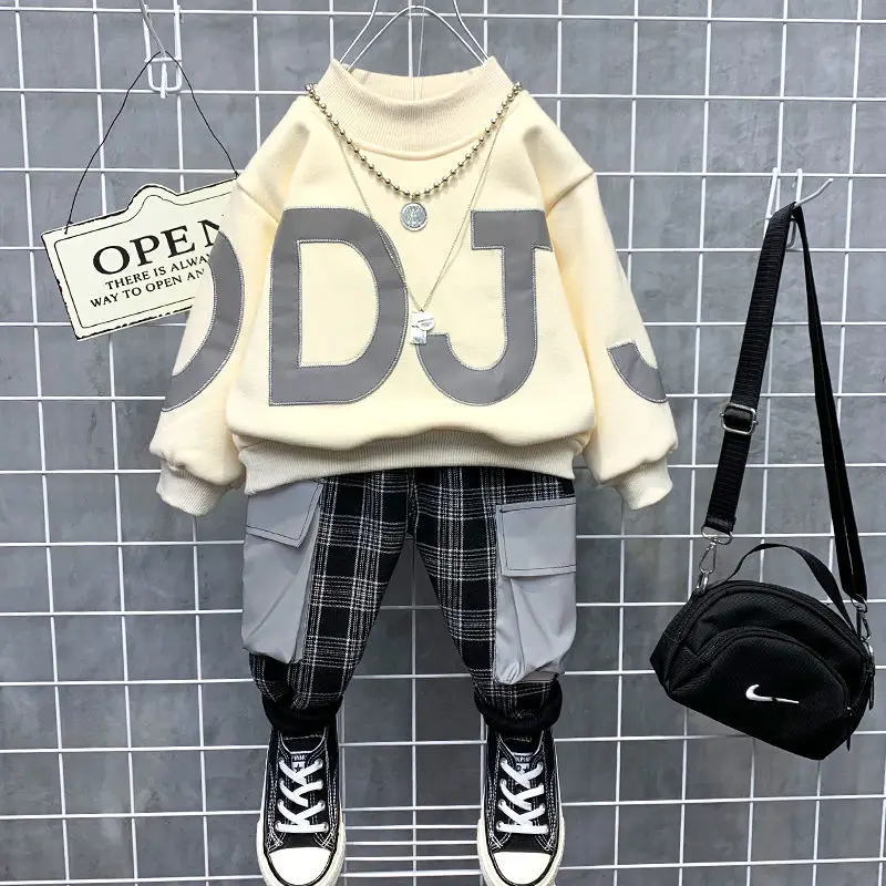 

Velvet Luminous Reflection Letter Jogger Set Children Clothing For Boys Clothes Suits Kids Boys Street Fashion Casual Outfit