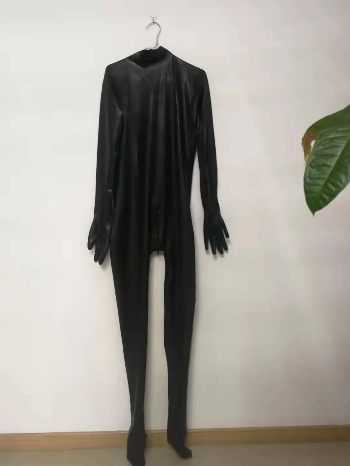 Сексуальный женский латексный комбинезон с носками + перчатки фетиш одежда