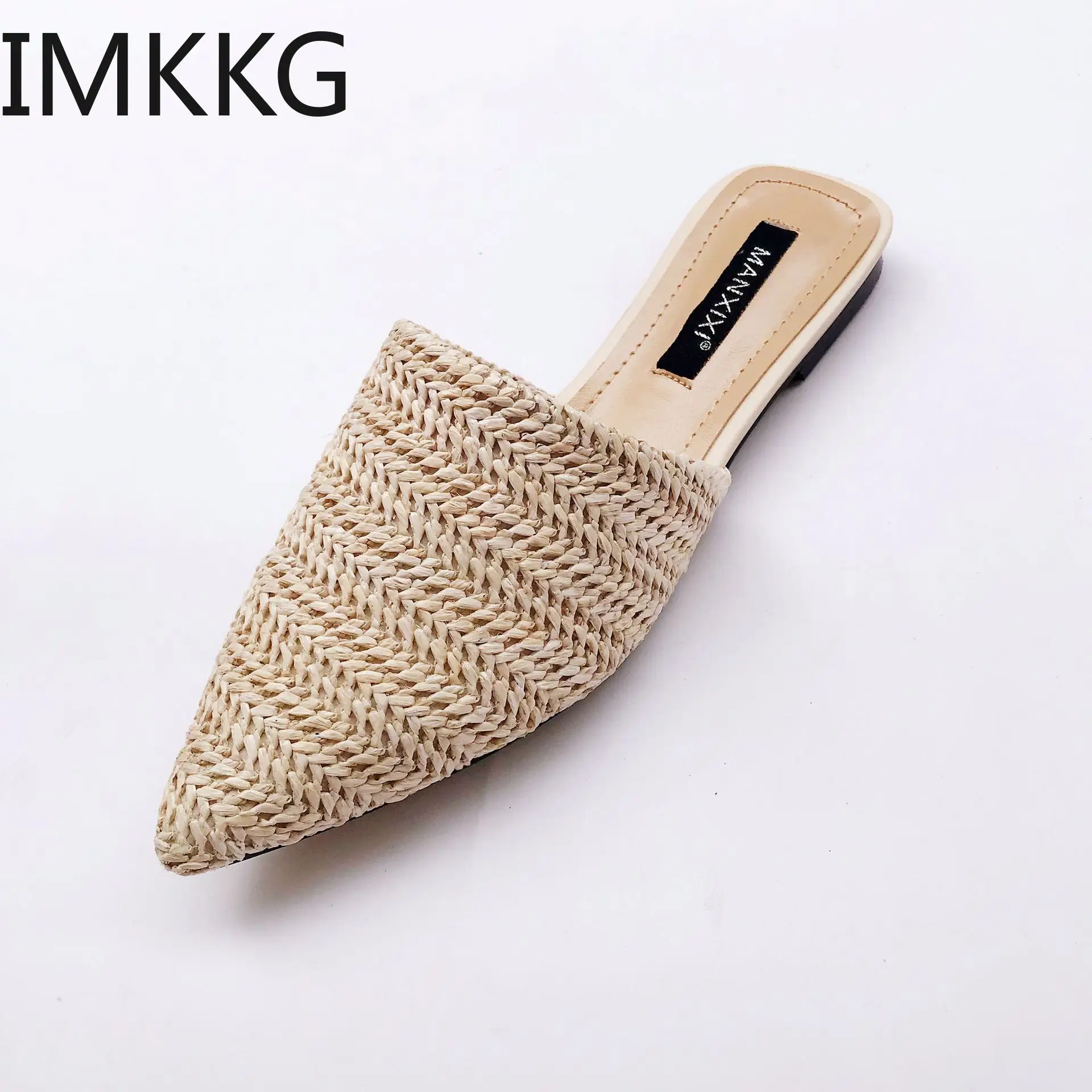 Женские шлепанцы без задника уличные с острым носком на плоской подошве сланцы