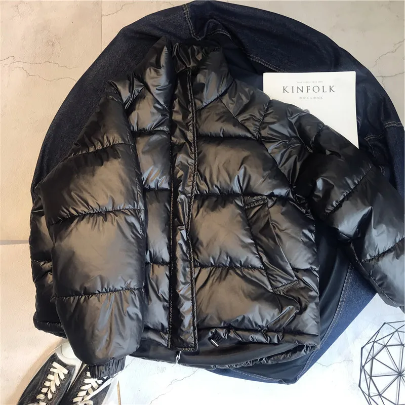 Женское зимнее пальто с рукавами реглан теплое короткое из плотного хлопка