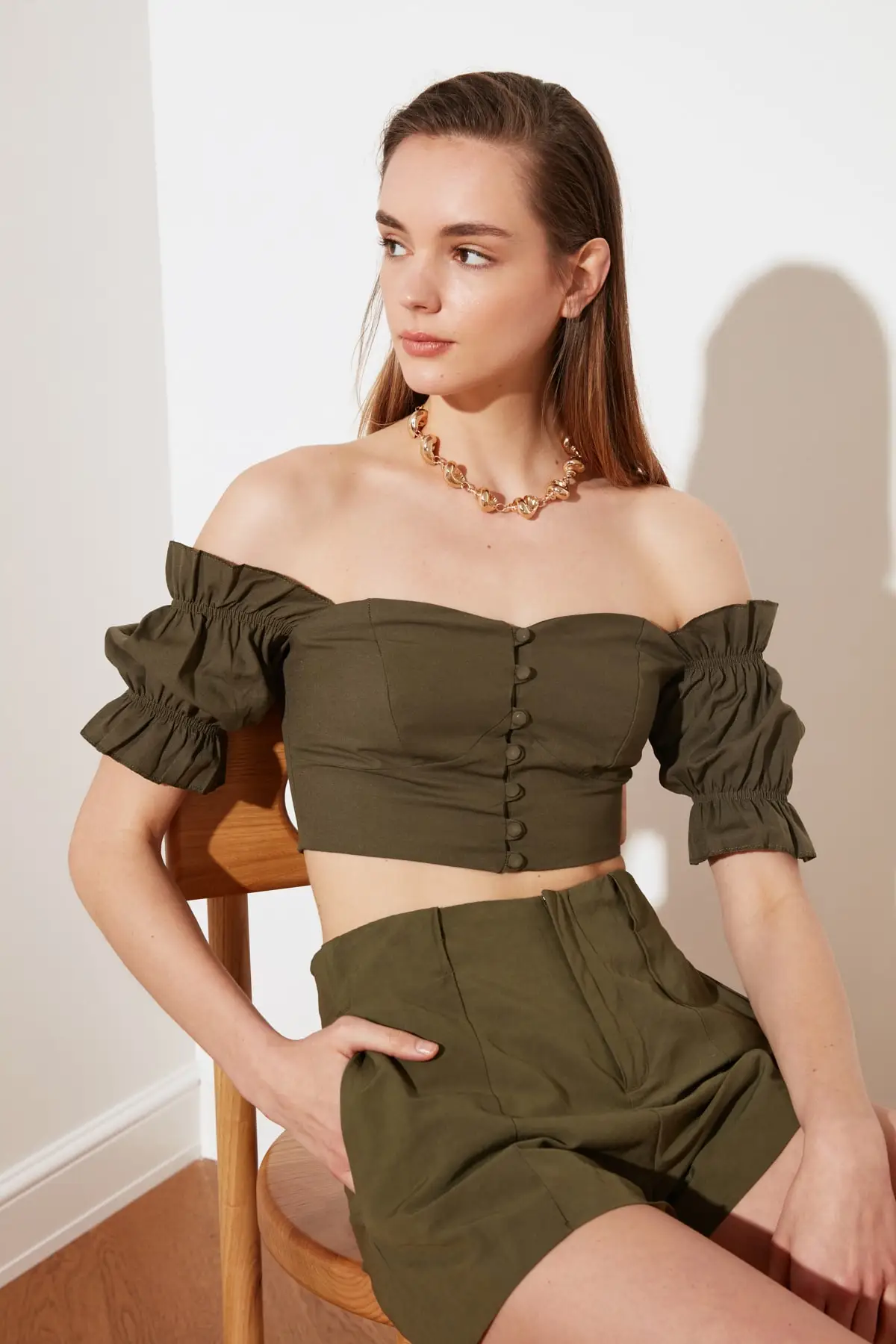 Укороченный топ с пуговицами блузка TWOSS19EH0184 | Женская одежда