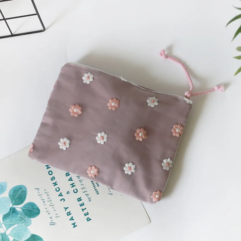 

Женская Цветочная косметичка из органзы и полиэстера, дамская сумочка для макияжа, женская сумка для хранения телефона, женская сумочка для...