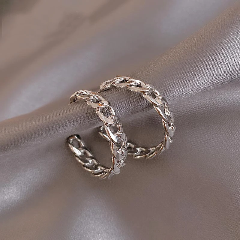 

Серьги-гвоздики женские из серебра 925 пробы в стиле панк/хип-хоп