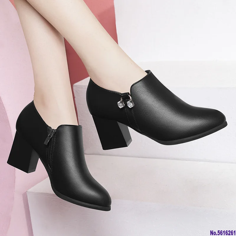 Женские ботинки Ботинки Martin на молнии с острым носком высоком толстом каблуке 8