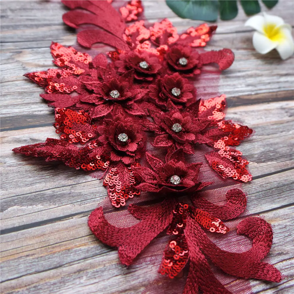Бордовый кружевной ткани блесток 3D Цветы Стразы кисточка свадебное платье