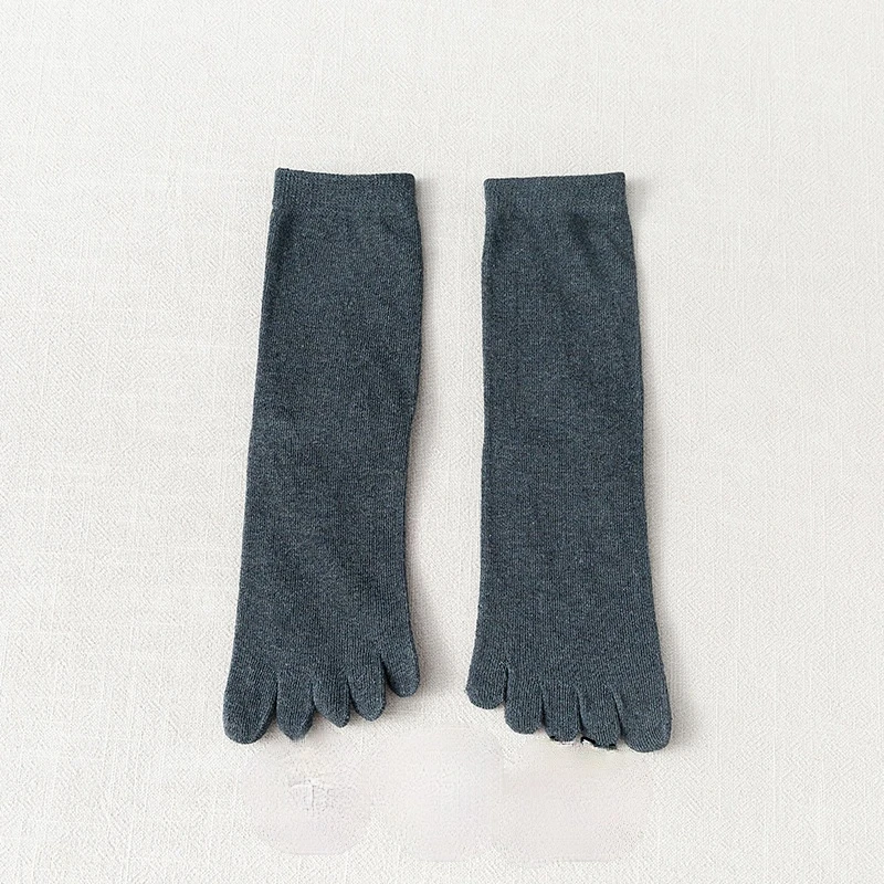 

Spring summer men's solid five finger socks Personalized men's casual split toe cotton socks