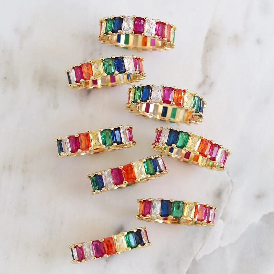 Женское Обручальное кольцо с разноцветным радужным багеттом и фианитом|Кольца