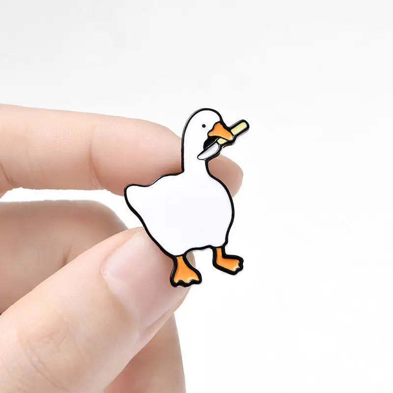 

Funny Creative Cartoon Untitled Game Game Big Goose Brooch Cute Enamel White Badge all-match Clothing Accessories Ins Gift Jewe