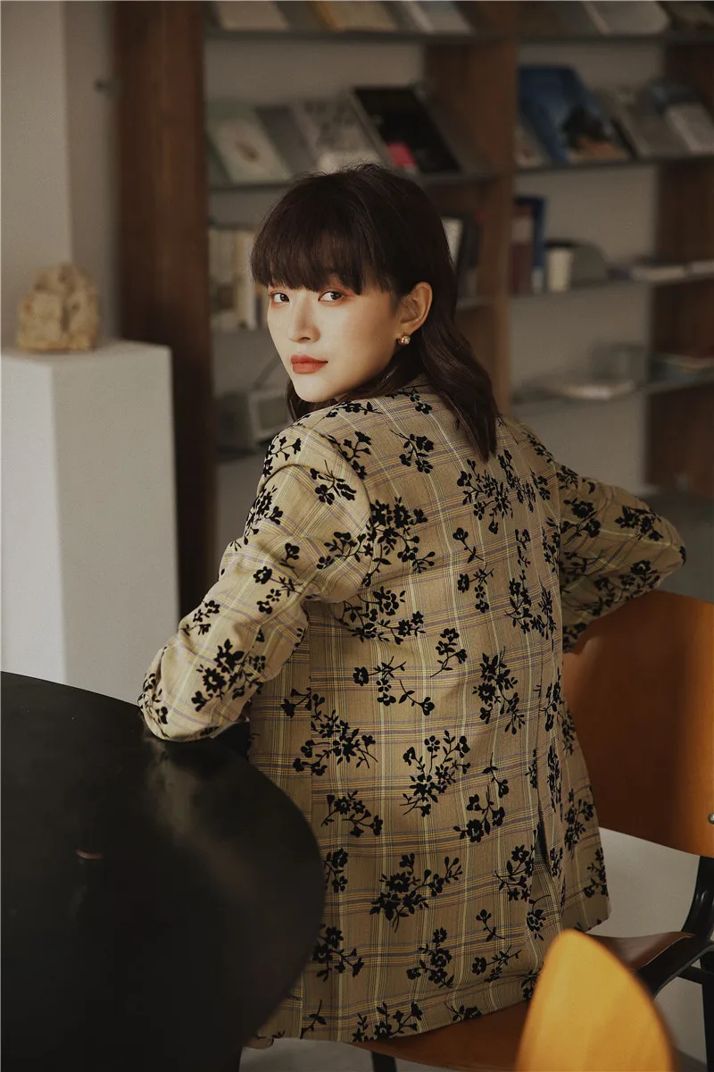 

Spring and winter 2020 new long sleeve print flower plaid blazer retro OL work wear coat female blazers autumn