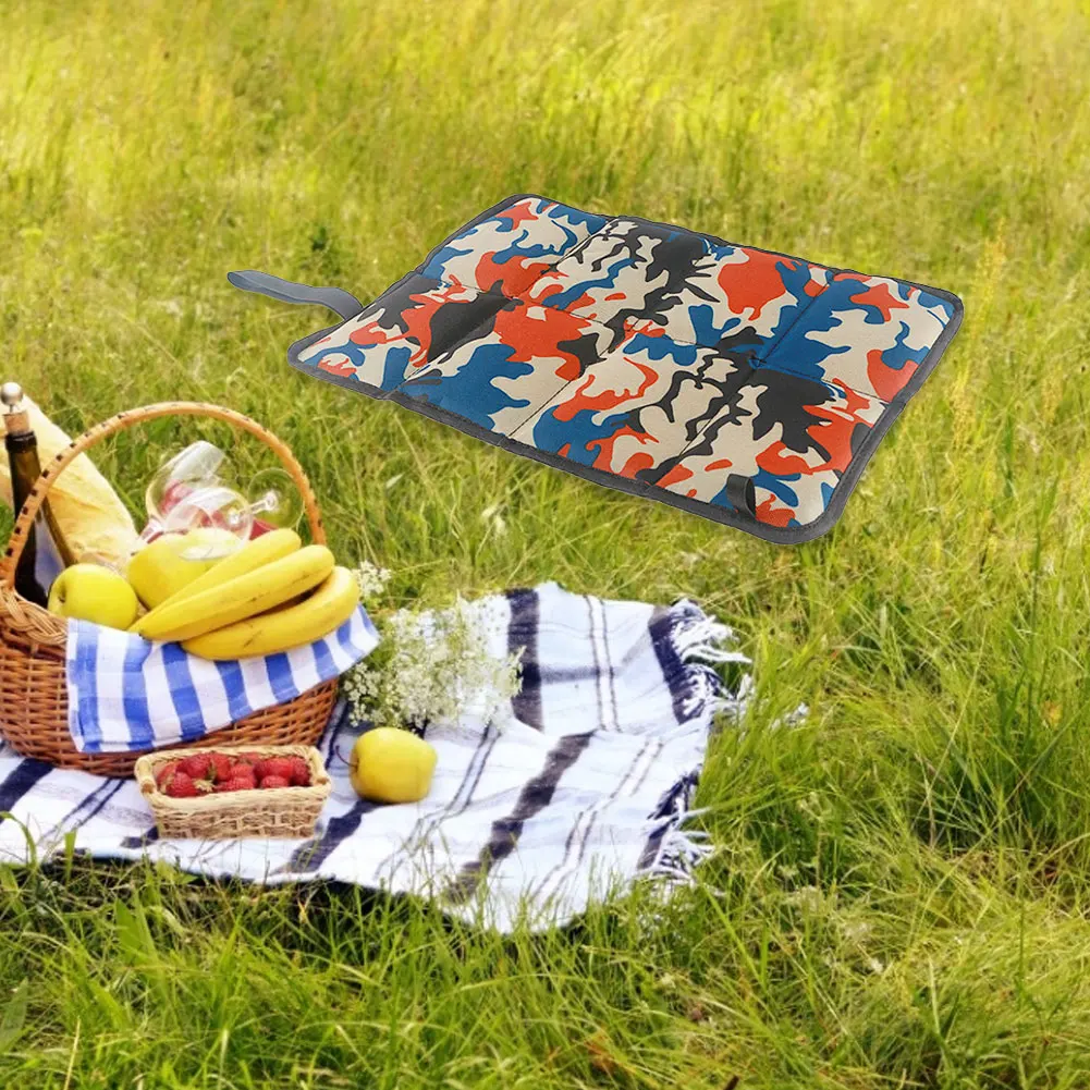 

Oxford Cloth Outdoor Sit Mat Folding Seat Pad Proof Insulated Seat Mat Sitting Cushion Prevent Dirty For Picnic Camping