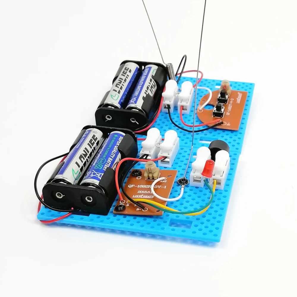 

DIY Radio transmitter model science experiment school project radio