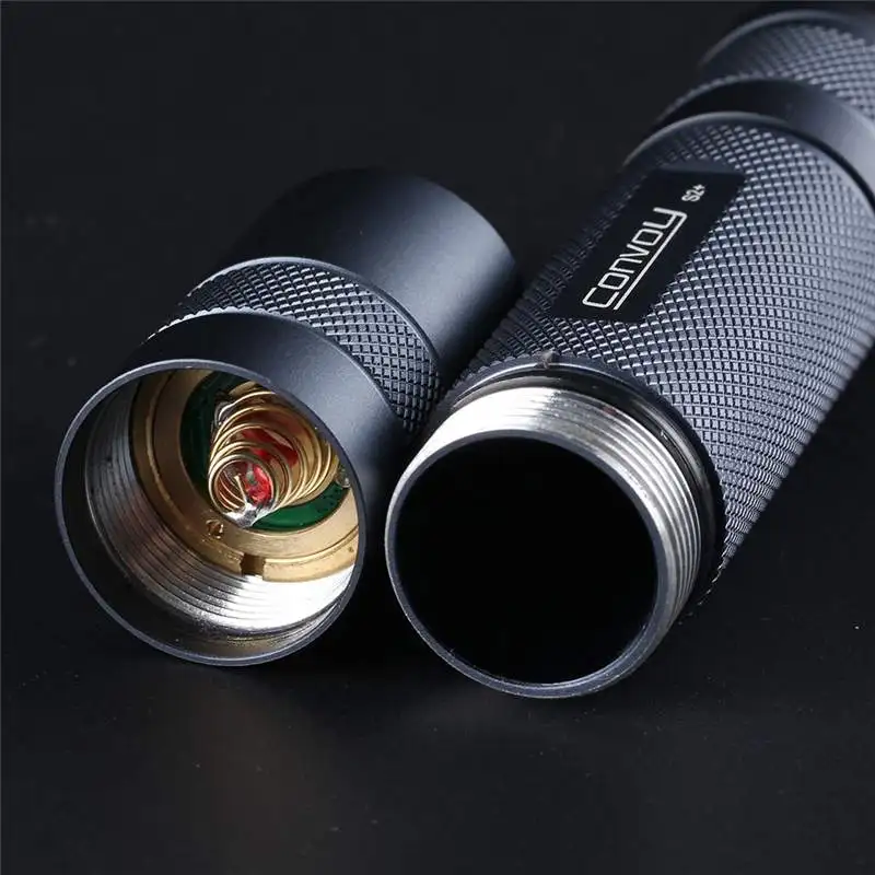 Фонарик Convoy S2 + SST40 1800lm 6500K с защитой от температуры 18650 для кемпинга охоты