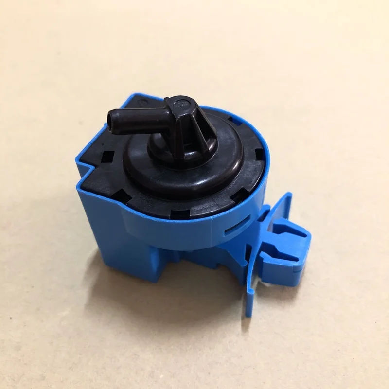 

1 PCS Samsung washing machine water level switch water level sensor DC96-01703G