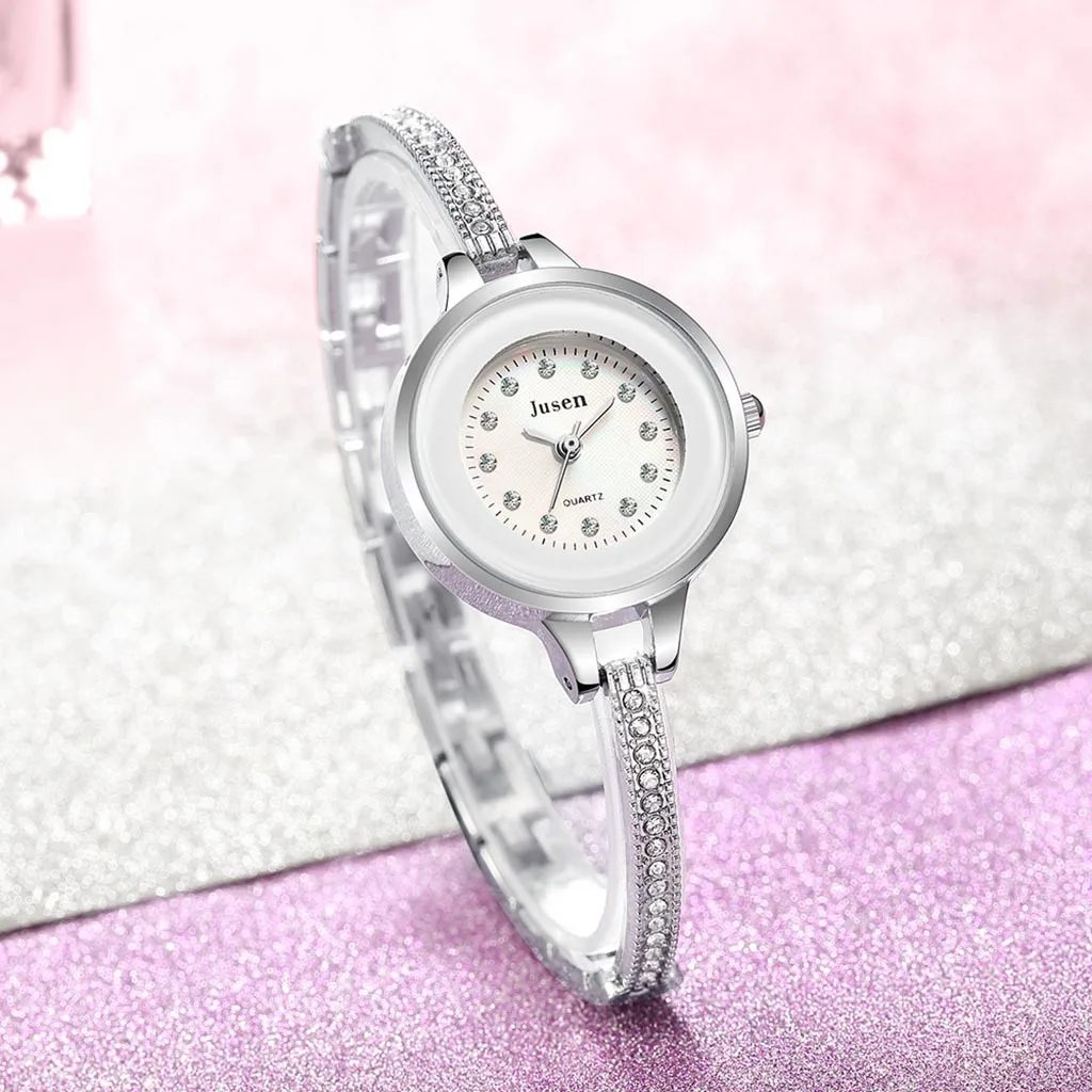 

Simple Star Diamond Inlaid Alloy Watch Ladies Quartz Watch Versatile 2020 New Women Watches Luxury Bracelet Watch Ladies Jewelry