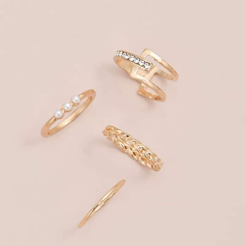 

Vintage New Women 4 Pcs/set Geometry Pearl Sweet Finger Ring Set Jewelry 2021