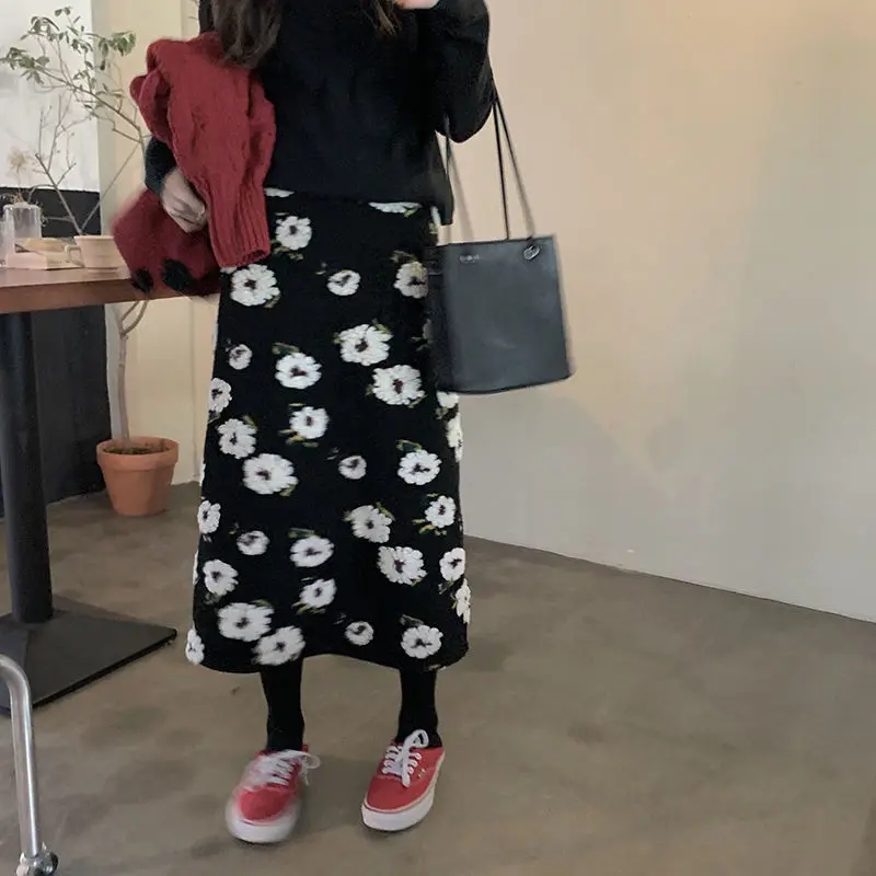 Зимняя юбка с трехмерным цветком пальто и шерстяная утепленная средней длины