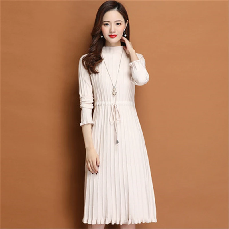 Осенне-зимнее женское платье вязаное длинное прямое макси кружевное плотное с