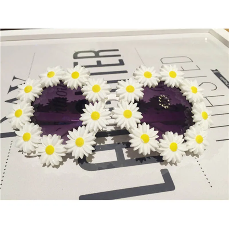 

2020 Gorgeous Women Sunglasses Crystal Diamond Handmade Round Eyewear UV400 Mirror Lens Flower Design Summer Sun Glasses