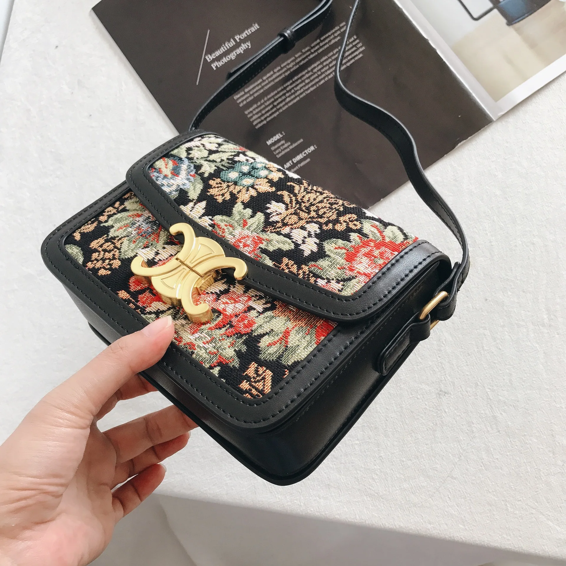 

2021 Luxury Classic Genuine Leather Chain Lock Bag Versatile Single-shoulder Diagonal Straddle Envelope Bag Flap Messenger Bag