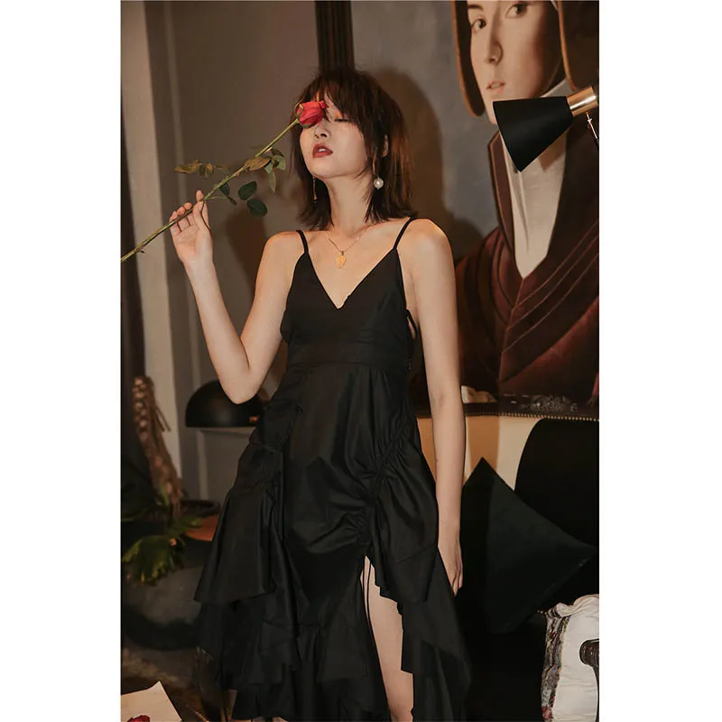 

Винтажное платье на бретельках для женщин, летнее черное платье на бретельках со шнуровкой и v-образным вырезом, необычный дизайн, вечерние ...