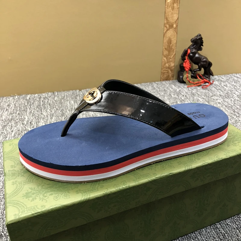

2021 famous outdoor Unisex Fashion Casual Beach flip flopsLuxury Brand designer Mens Womens Non-slip Casual Bathroom Slippers