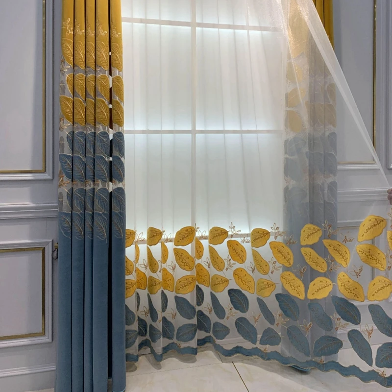 Роскошные полузатемняющие занавески в скандинавском стиле с золотыми листьями