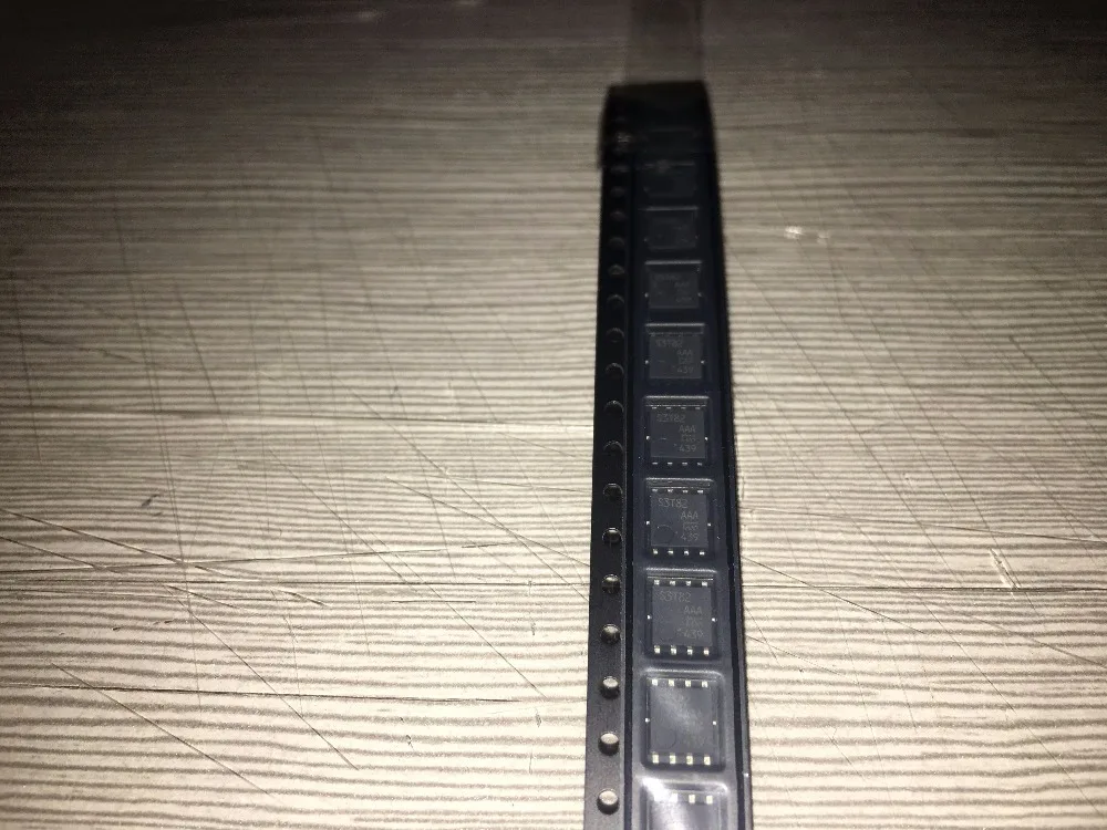 Новый и оригинальный S3T82 |