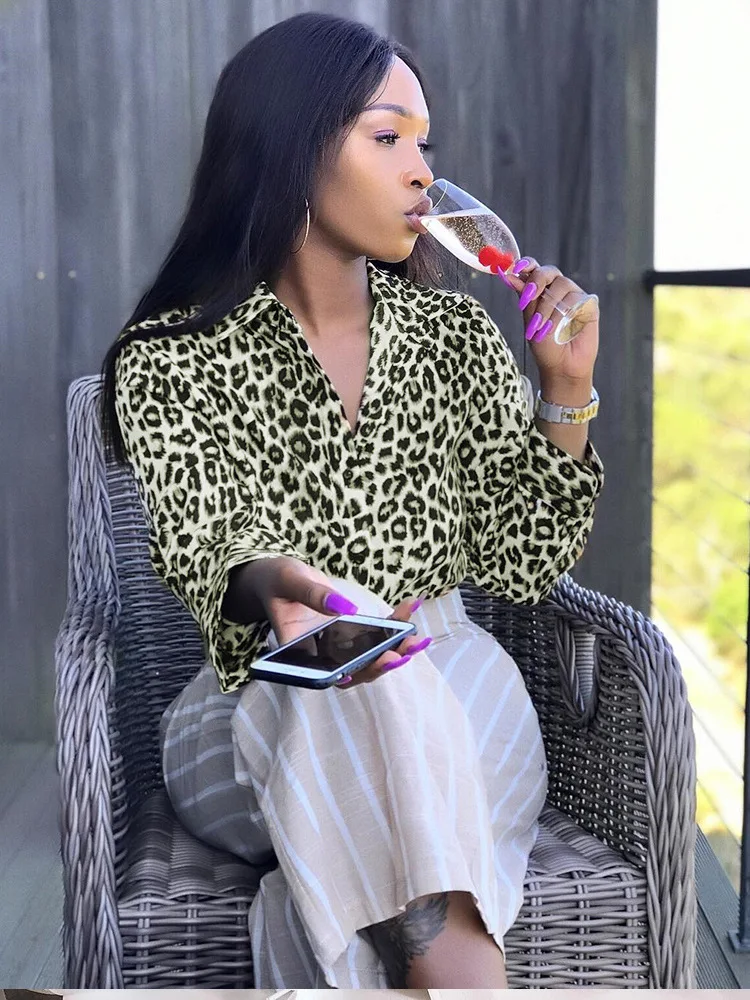 

2019 New fashion leopard print women's long sleeve top women Autumn Lapel printing T-shirt commuting