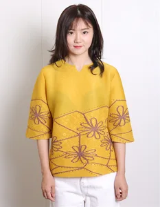 Горячая весна и осень женская плиссированная контрастная кружевная эластичная Футболка с бриллиантами