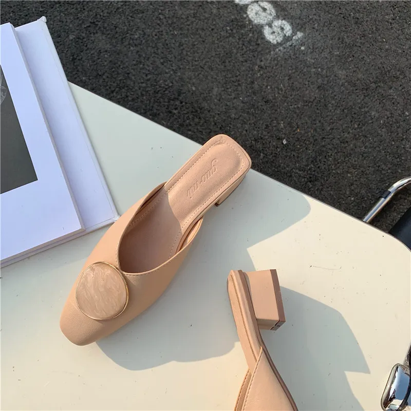 

2021 Brand Designer Women Slippers Slip On Mules Flat Heel Casual Shoes British Buckle Slides Wooden Block Heels Summer Footwear