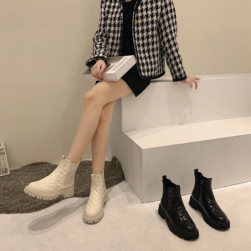 

DLEK Women Chelsea Boots Winter Round Toe Square Heel Slip-On Ankle Boots Female Fur Plush Fashion Black Soft Warm Shoes
