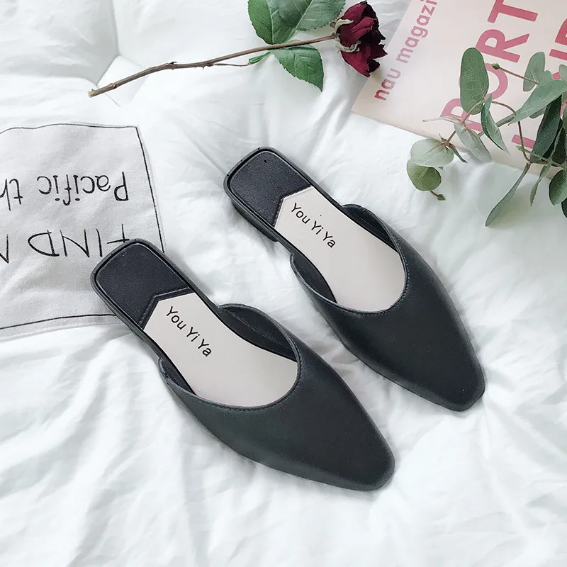 2020 summer new fashion wild slippers women wear low heel Baotou sandals women flat chic beach shoes women's shoes tide