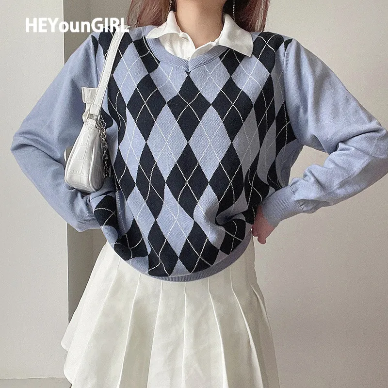 Вязаный свитер HEYounGIRL в белую клетку с узором ромбиками женский стиле преппи