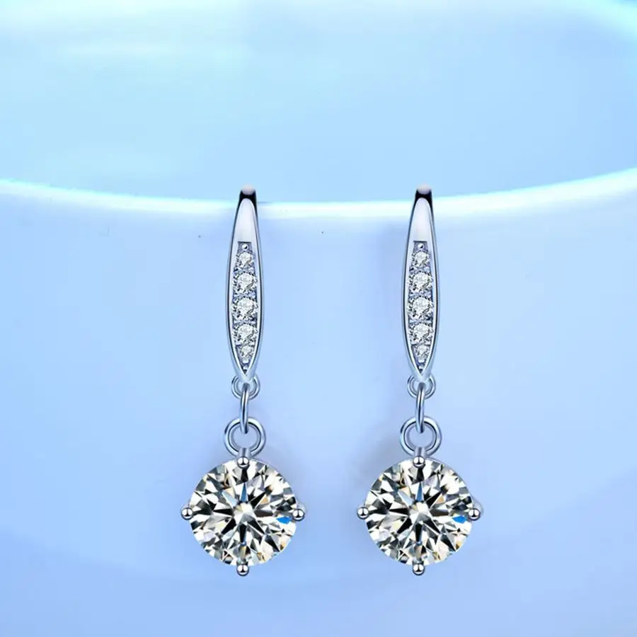 

Moissanite Classic Four-Claw Earrings Hot Sale Premium Fine One Carat S925 Silver Female Couple Anniversary Holiday Gift