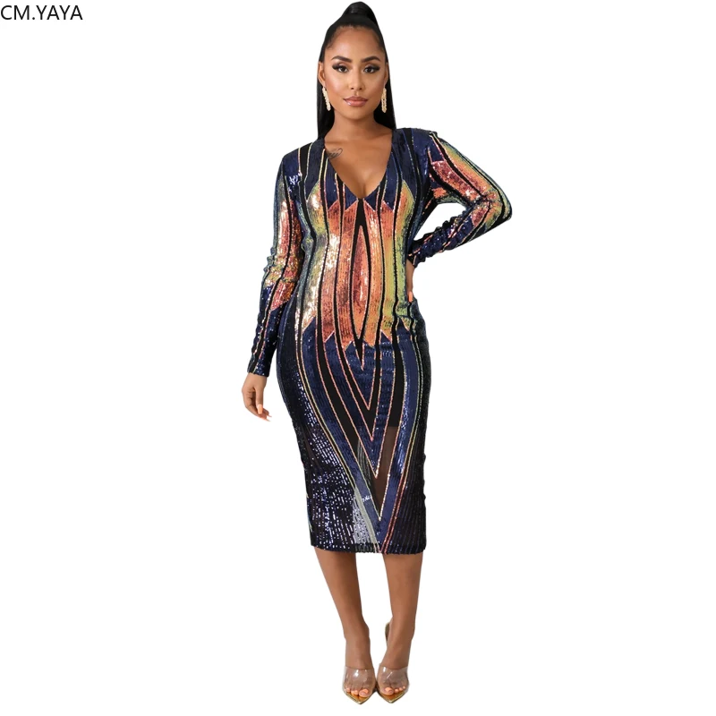 Платье средней длины с v образным вырезом и длинным рукавом расшитое блестками