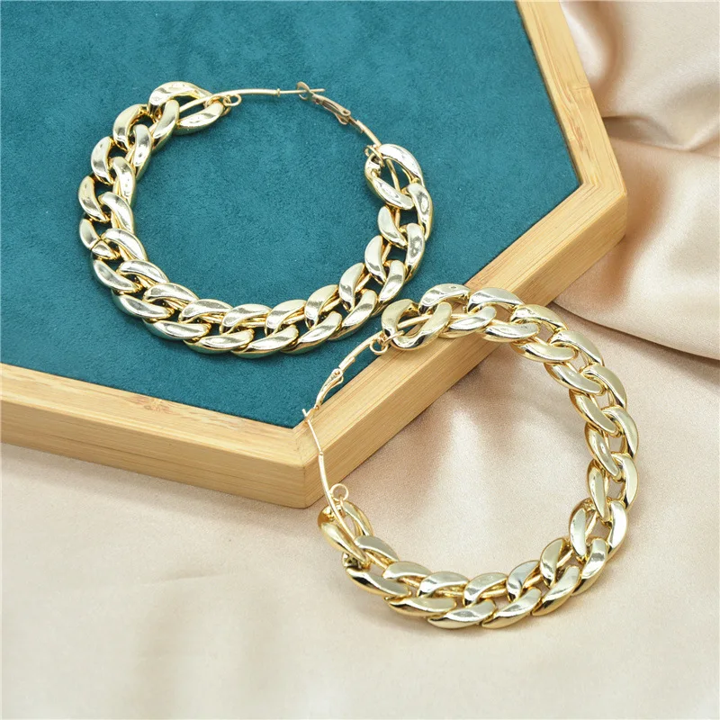 

2021 New Design Vintage Chain Hoop Earrings For Women Big Gold Round Earring Jewelry Female Fashion Statement Gifts