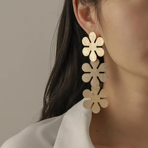 OE Exaggerated Frosted Flower Metal Earrings Three Layers Small Flower Tassel Long Earrings Fashion Jewelry