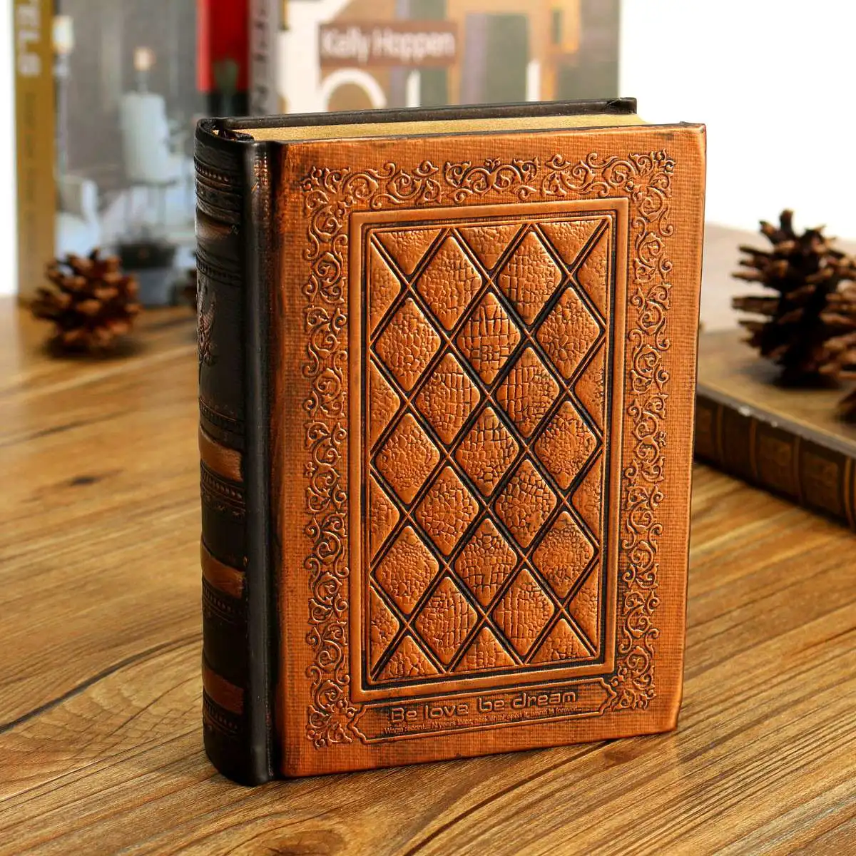 

1Pcs Brand New Fashion Vintage Journal Classic Retro Black Notebook Diary Leather Framed Blank Hard Cover Sketchbook Paper